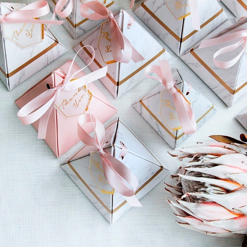 New Triangular Pyramid Marble Candy Box Wedding Favors and Gifts Boxes Chocolate Box Bomboniera Giveaways Boxes Party Supplies